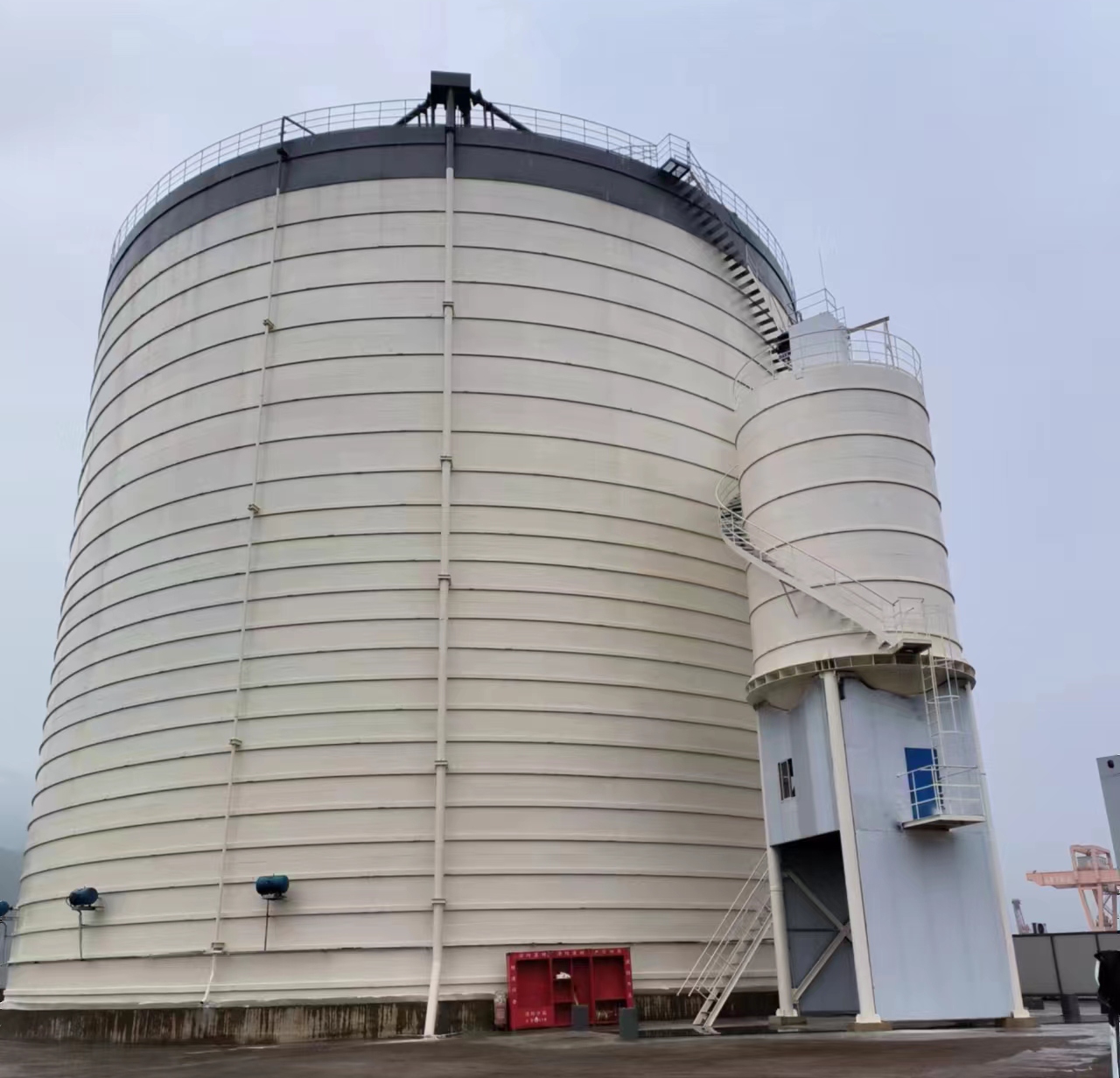 易县10万吨水泥钢板库